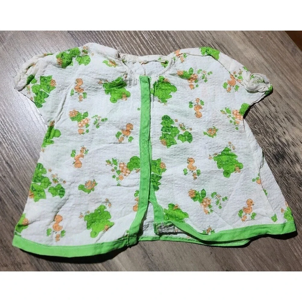 Vintage Baby 2 Piece Green And White With Bears,Raccoon,Ducks And Turtles